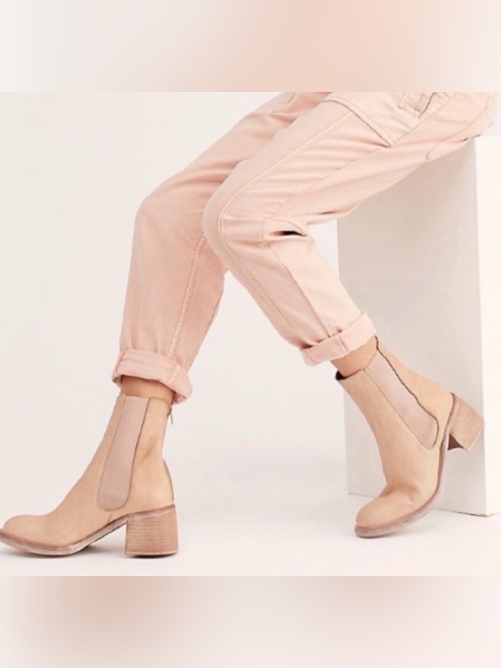 Free People Blush Leather Chelsea Boots | Never Worn | EU 39 - Picture 2 of 11